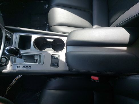 Used 2024 Nissan Murano SV image 25