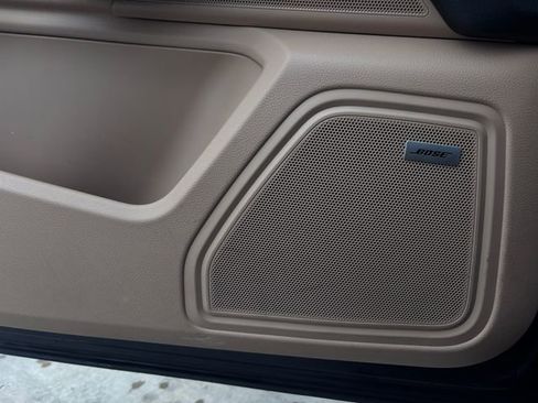 Certified 2021 Porsche Macan AWD/4WD image 23