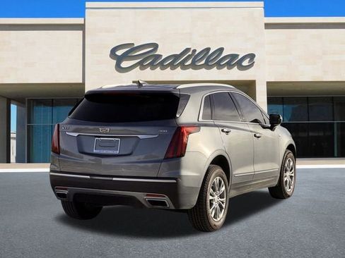 Certified 2022 Cadillac XT5 Premium Luxury image 4