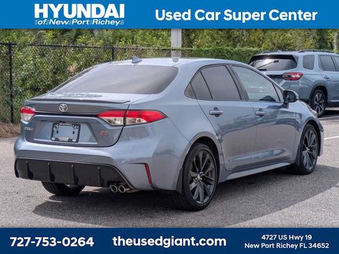 Used 2024 Toyota Corolla SE FWD image 5