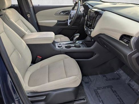 Used 2023 Chevrolet Traverse LS FWD image 23