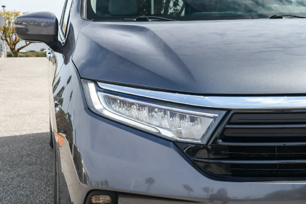 Used 2023 Honda Odyssey EX image 4