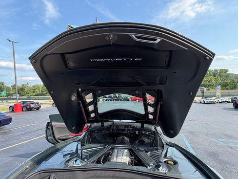 Used 2022 Chevrolet Corvette Stingray Preferred Cpe w/ Z51 Performance Package RWD image 28