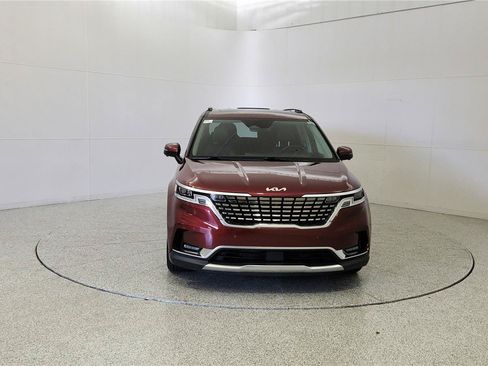 Used 2022 Kia Carnival SX Prestige FWD image 2