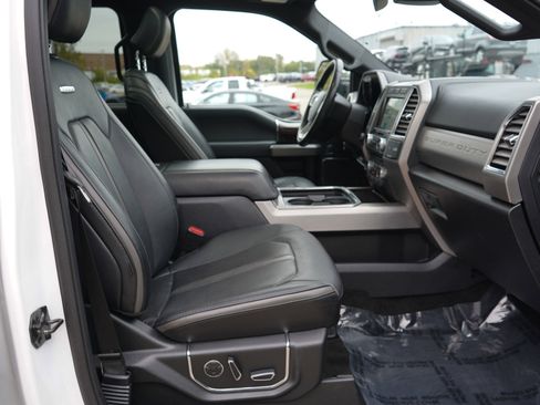 Used 2017 Ford F350 Platinum w/ Platinum Ultimate Package image 15