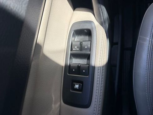 Used 2023 Ford Ranger Lariat w/ Equipment Group 501A High image 16