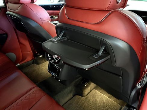 Used 2018 Bentley Bentayga image 86