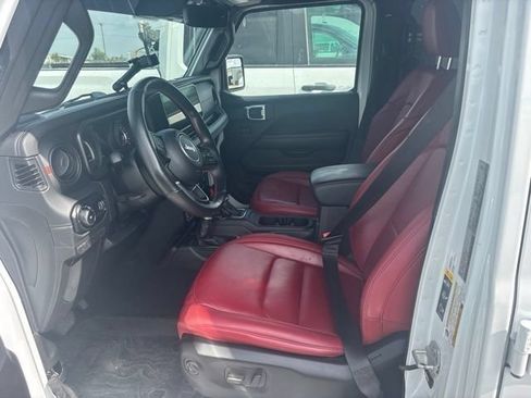 Used 2024 Jeep Wrangler Unlimited Rubicon 392 AWD/4WD image 8