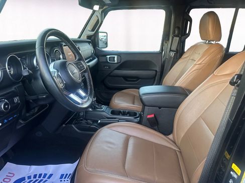 Used 2023 Jeep Wrangler Unlimited Sahara w/ Cold Weather Group image 9