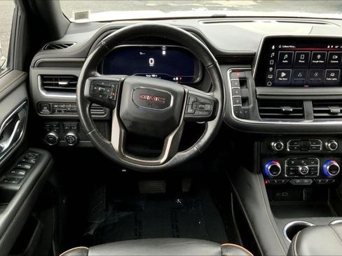 Used 2022 GMC Yukon AT4 image 4