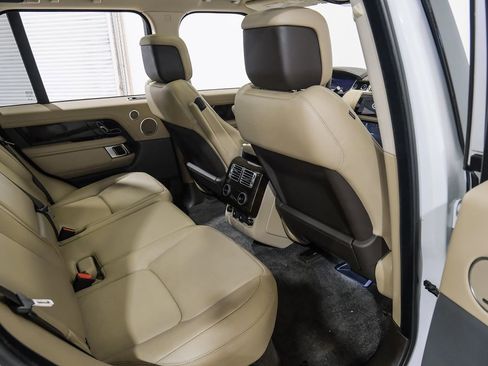 Used 2020 Land Rover Range Rover HSE image 38