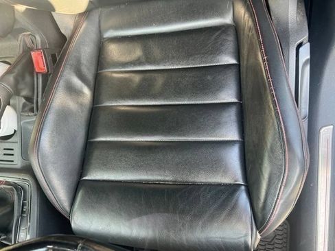 Used 2016 Volkswagen GTI SE FWD image 28