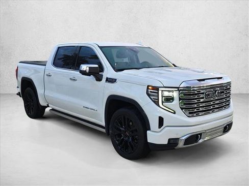 Used 2022 GMC Sierra 1500 Denali RWD image 3