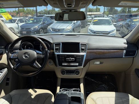 Used 2013 Mercedes-Benz GL 450 4MATIC image 13