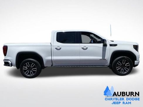 Used 2025 GMC Sierra 1500 AT4 w/ AT4 Premium Package AWD/4WD image 8