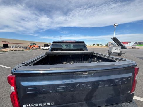 Used 2020 Chevrolet Silverado 1500 LT Trail Boss w/ Convenience Package AWD/4WD image 6