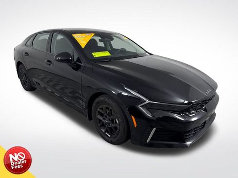 Used 2025 Kia K5 LXS FWD image 1