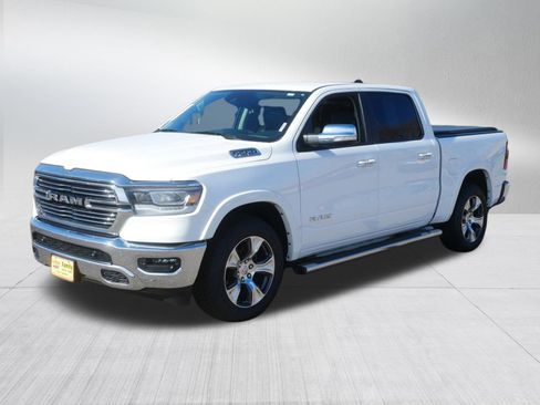 Used 2022 RAM 1500 Laramie AWD/4WD image 3