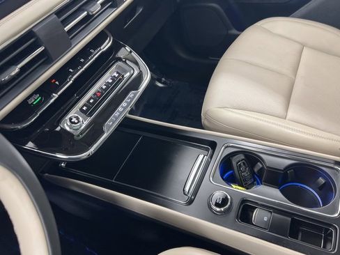 Certified 2025 Lincoln Corsair Reserve w/ Equipment Group 202A image 20