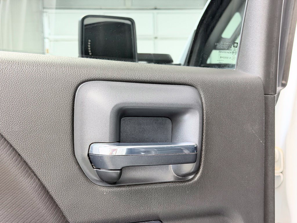 Used 2018 GMC Sierra 2500 SLT w/ Duramax Plus Package AWD/4WD image 21