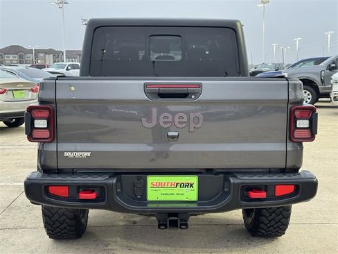 Used 2024 Jeep Gladiator Rubicon w/ Technology Group image 5