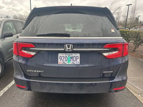 Used 2023 Honda Odyssey Touring image 7