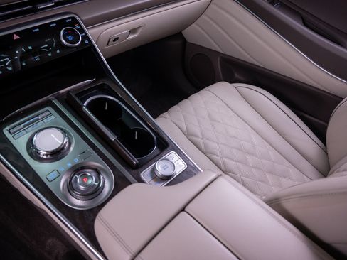 Used 2023 Genesis GV80 3.5T Prestige AWD/4WD image 28