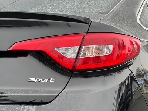Used 2016 Hyundai Sonata Sport w/ Option Group 1V image 31