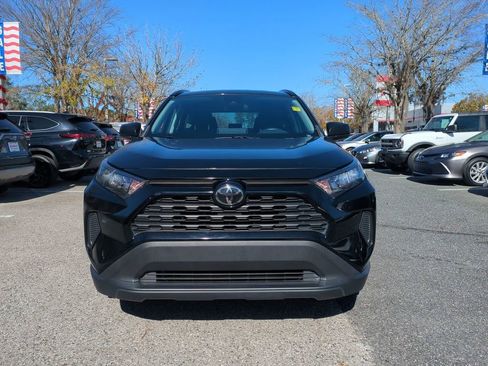 Used 2020 Toyota RAV4 LE image 9