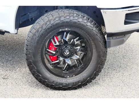 Used 2020 Ford F150 Lariat image 28