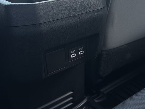 Used 2024 Toyota Tacoma TRD Sport image 15