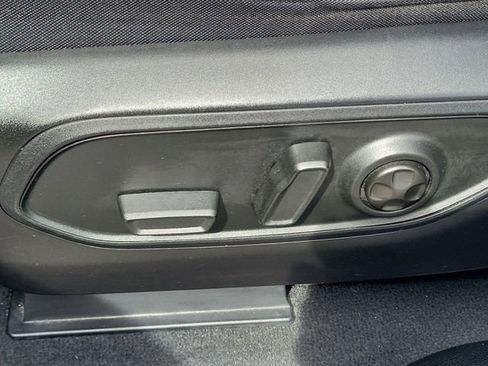 Used 2023 Jeep Grand Cherokee L Laredo RWD image 19