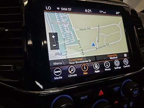 Used 2020 Jeep Grand Cherokee Limited w/ Premium Lighting Group AWD/4WD image 32