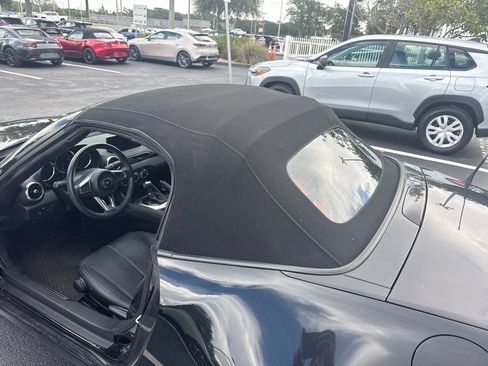 Used 2024 MAZDA MX-5 Miata Grand Touring RWD image 18