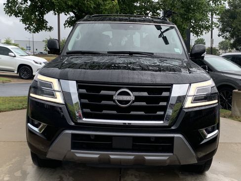Used 2023 Nissan Armada SL w/ Captain's Chairs Package AWD/4WD image 2