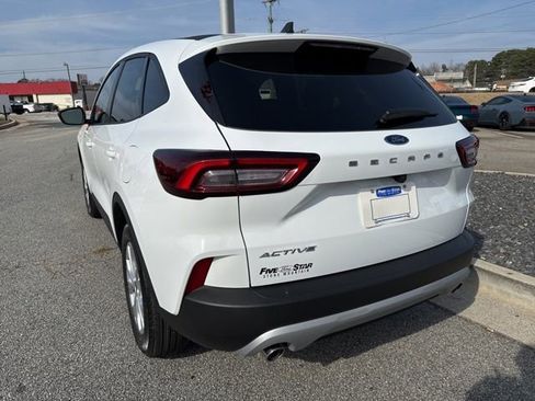 New 2026 Ford Escape Active image 9