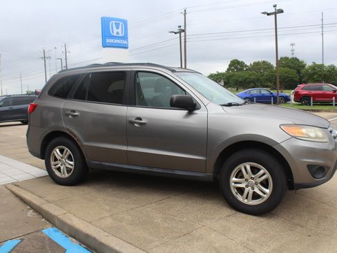 Used 2012 Hyundai Santa Fe GLS AWD/4WD image 3
