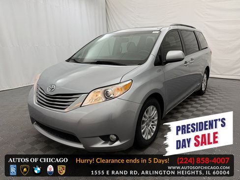 Used 2017 Toyota Sienna XLE image 1