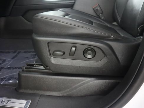 Used 2022 Chevrolet Tahoe LT w/ Luxury Package image 32