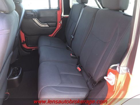 Used 2015 Jeep Wrangler Unlimited Sport AWD/4WD image 14