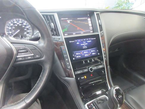 Used 2019 INFINITI Q50 Luxe w/ Essential Package (3.0T Luxe) AWD/4WD image 37