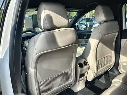 Certified 2025 Mercedes-Benz GLA 250 image 18