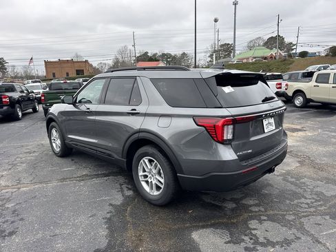 New 2026 Ford Explorer Active image 5