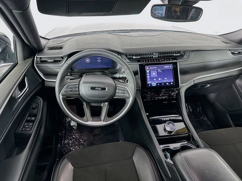 Certified 2023 Jeep Grand Cherokee Altitude AWD/4WD image 34