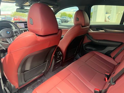 Used 2024 BMW X4 M40i AWD/4WD image 18