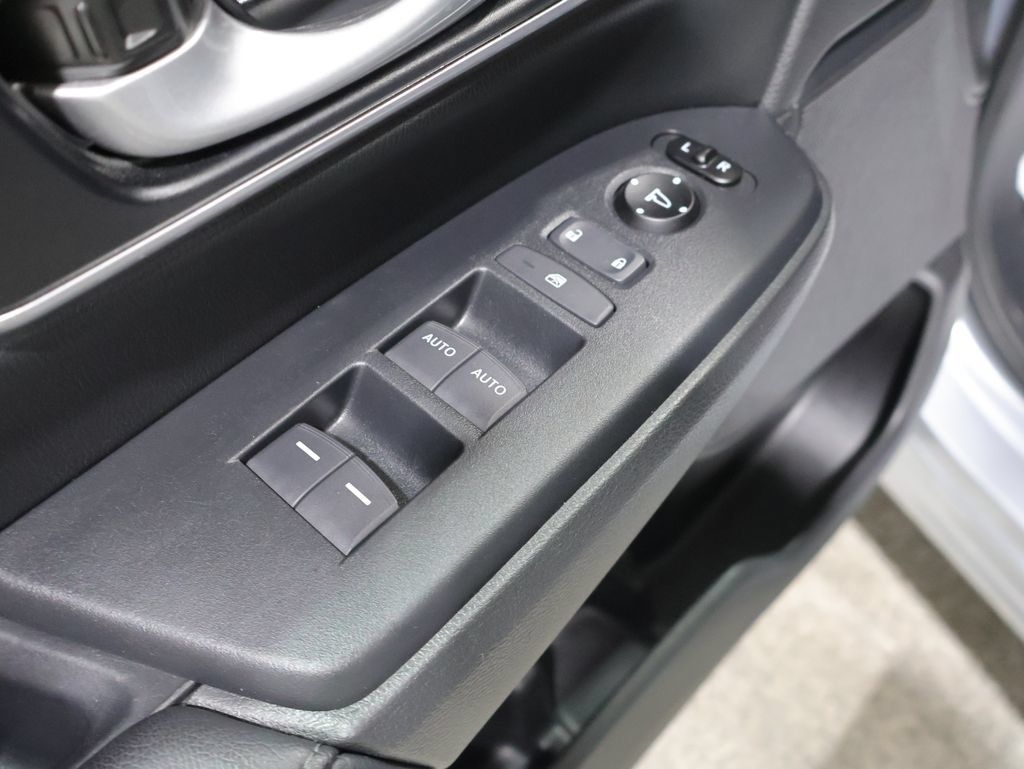 Used 2020 Honda CR-V EX-L image 14