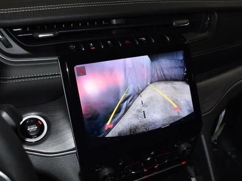 New 2025 Jeep Grand Cherokee Limited w/ Trailer Tow Package image 13