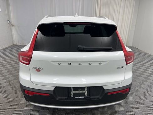 Used 2023 Volvo XC40 B5 Plus w/ Driver Assist Package image 7