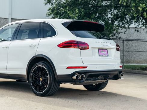 Used 2016 Porsche Cayenne S AWD/4WD image 46