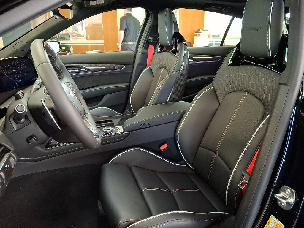 Used 2026 Cadillac CT5 V Blackwing w/ Super Cruise 1 Package RWD image 9